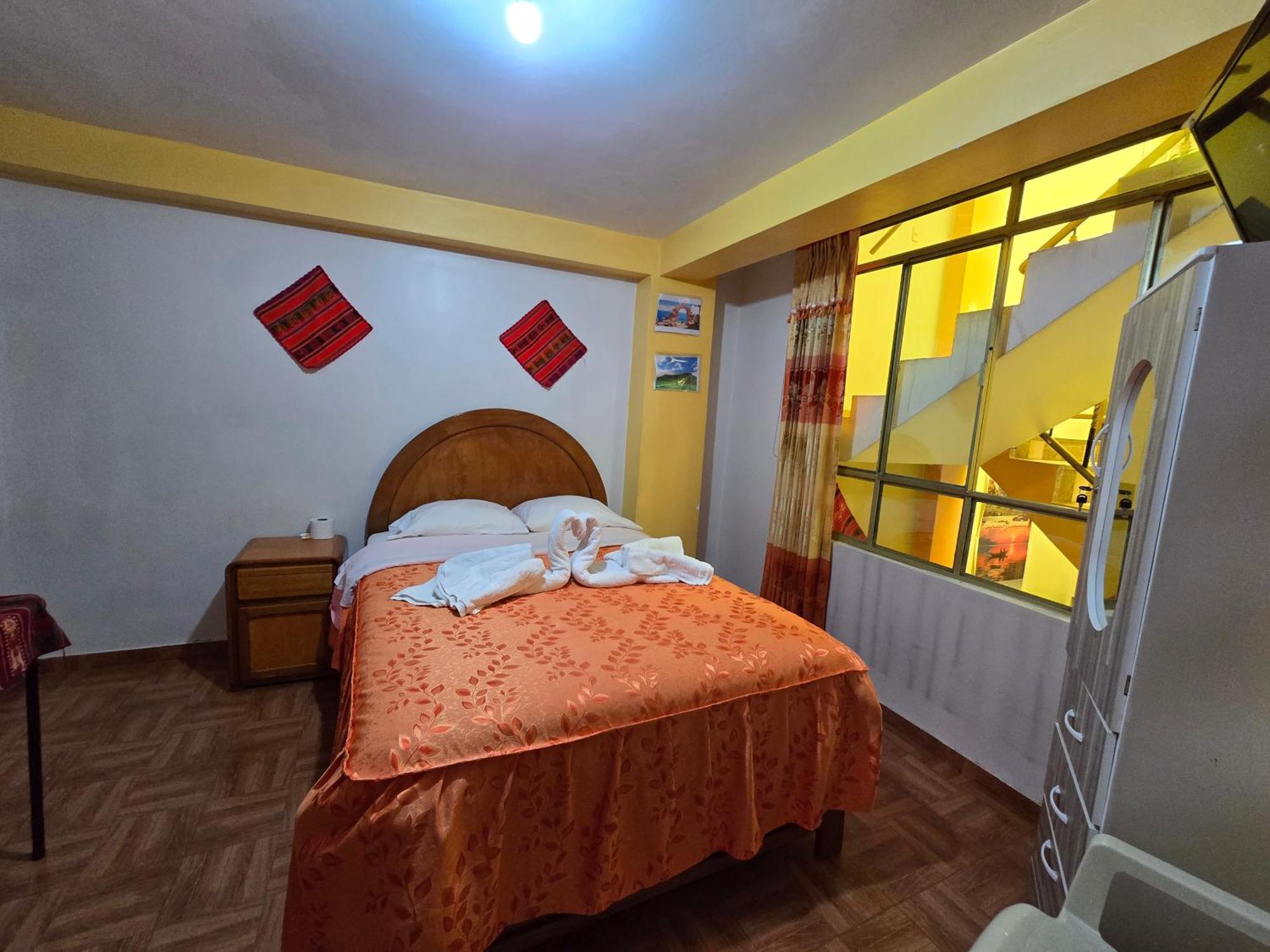 Hostal Acuarius Пуно Экстерьер фото