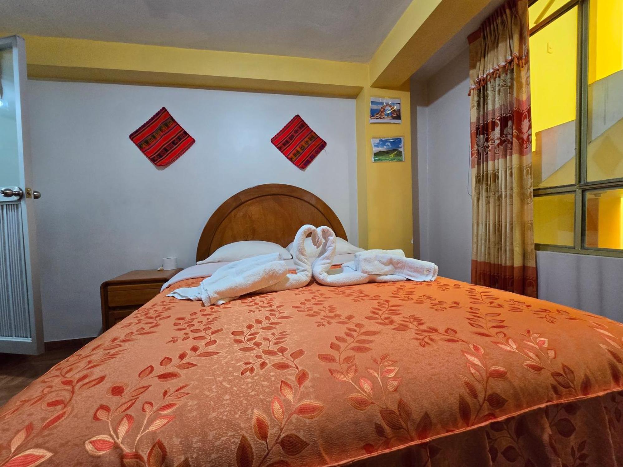 Hostal Acuarius Пуно Экстерьер фото