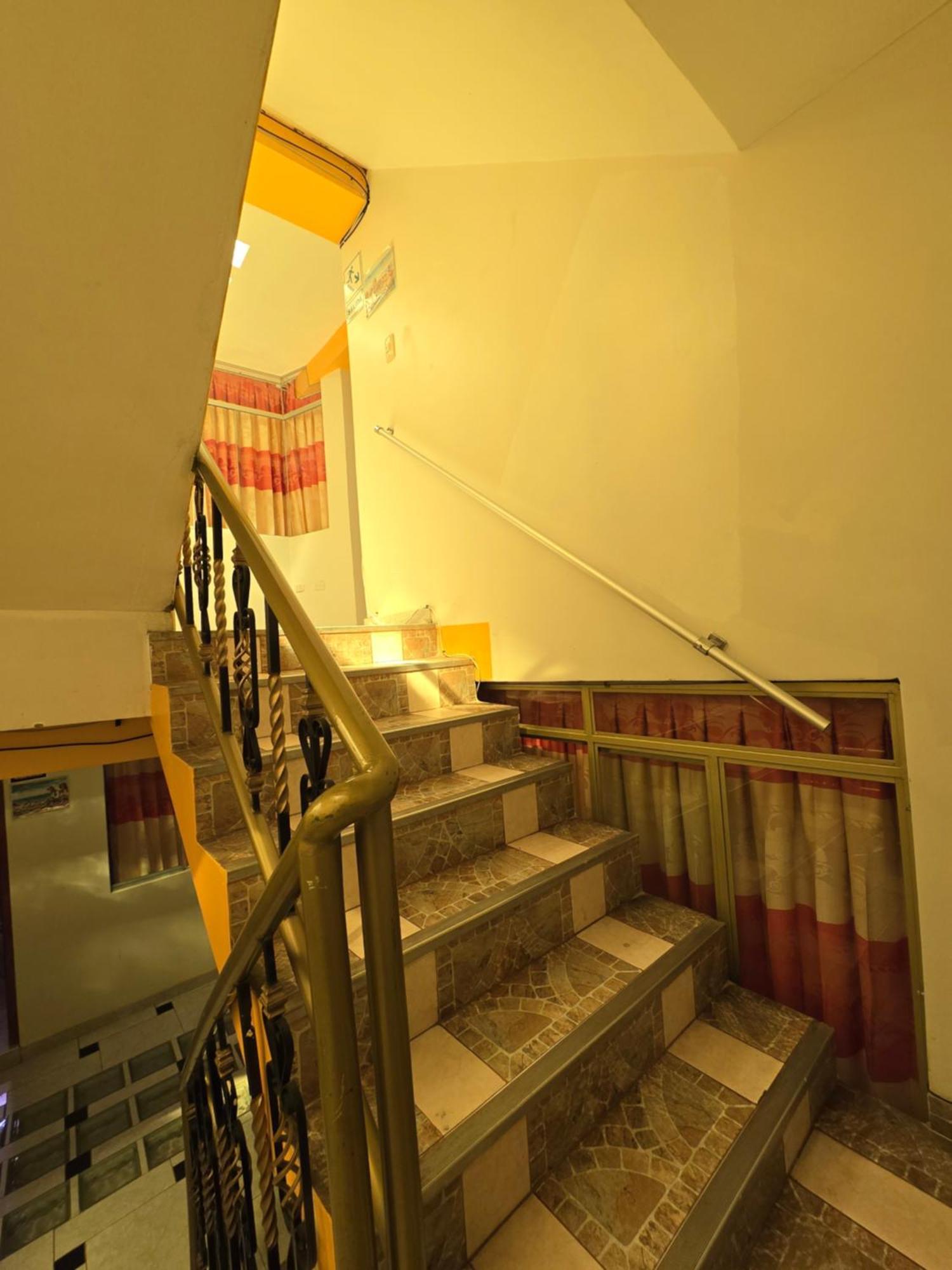 Hostal Acuarius Пуно Экстерьер фото