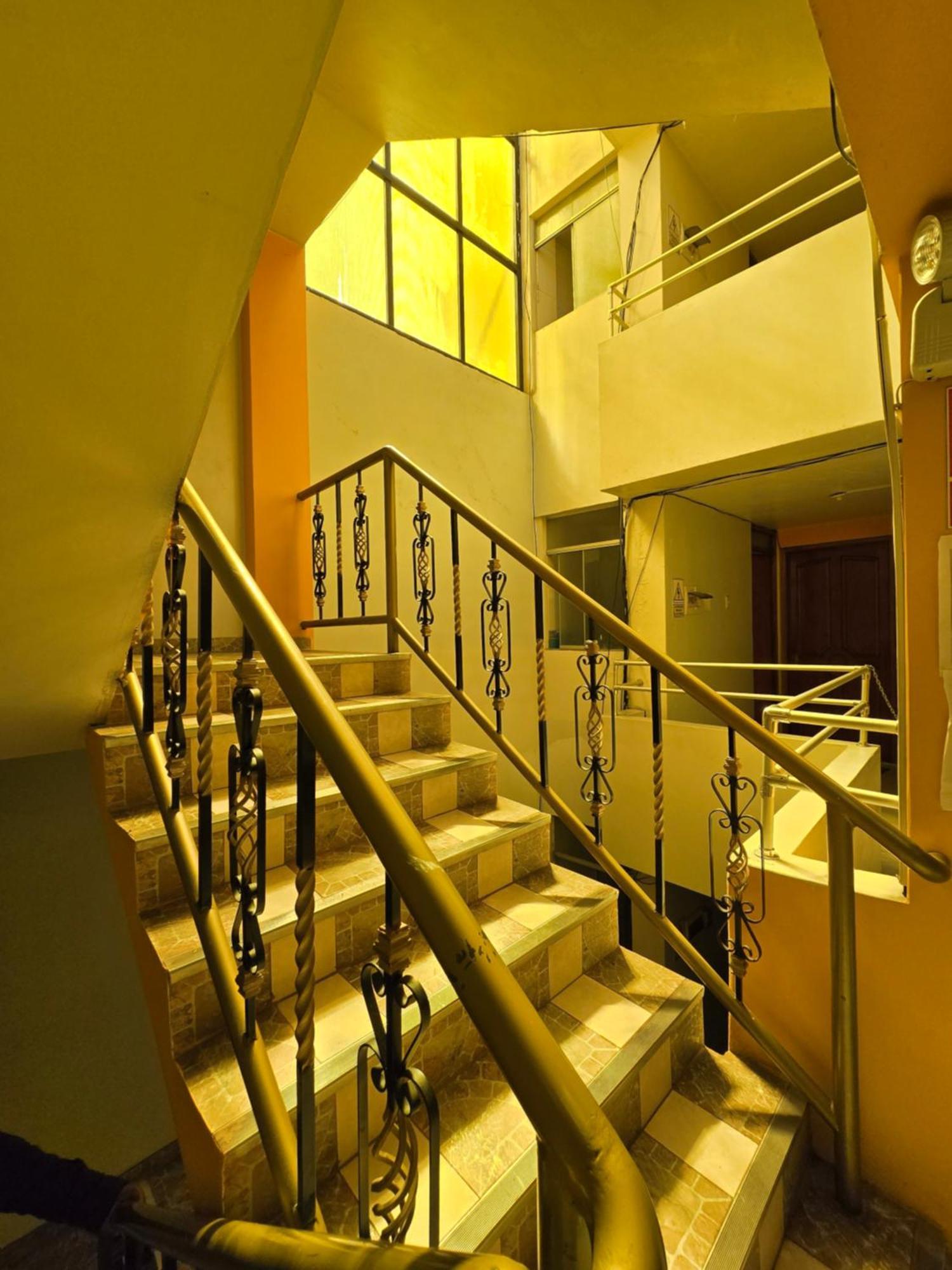 Hostal Acuarius Пуно Экстерьер фото