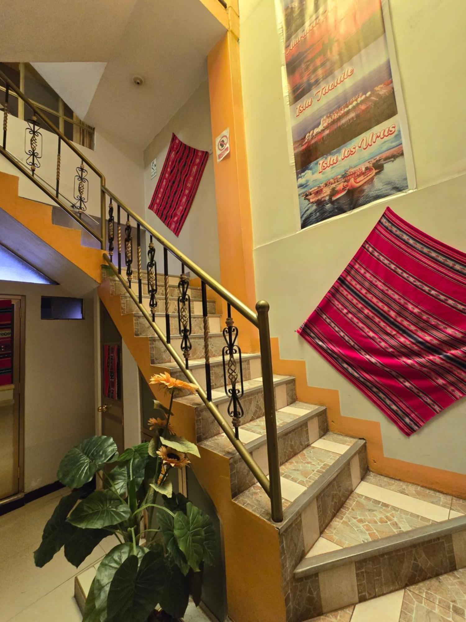Hostal Acuarius Пуно Экстерьер фото